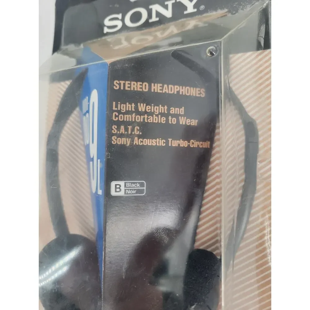 NIB Sony Headphones MDR-009L